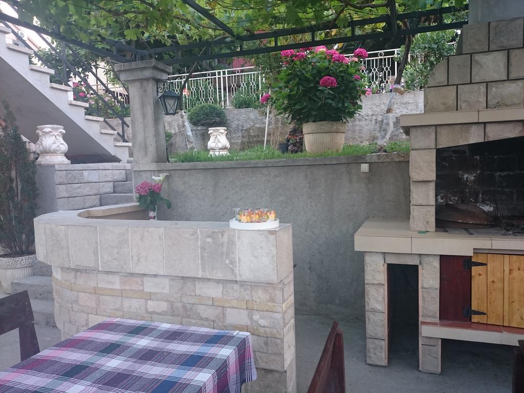 טיווט Apartments Sandra מראה חיצוני תמונה