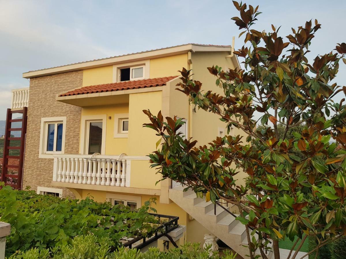 טיווט Apartments Sandra מראה חיצוני תמונה