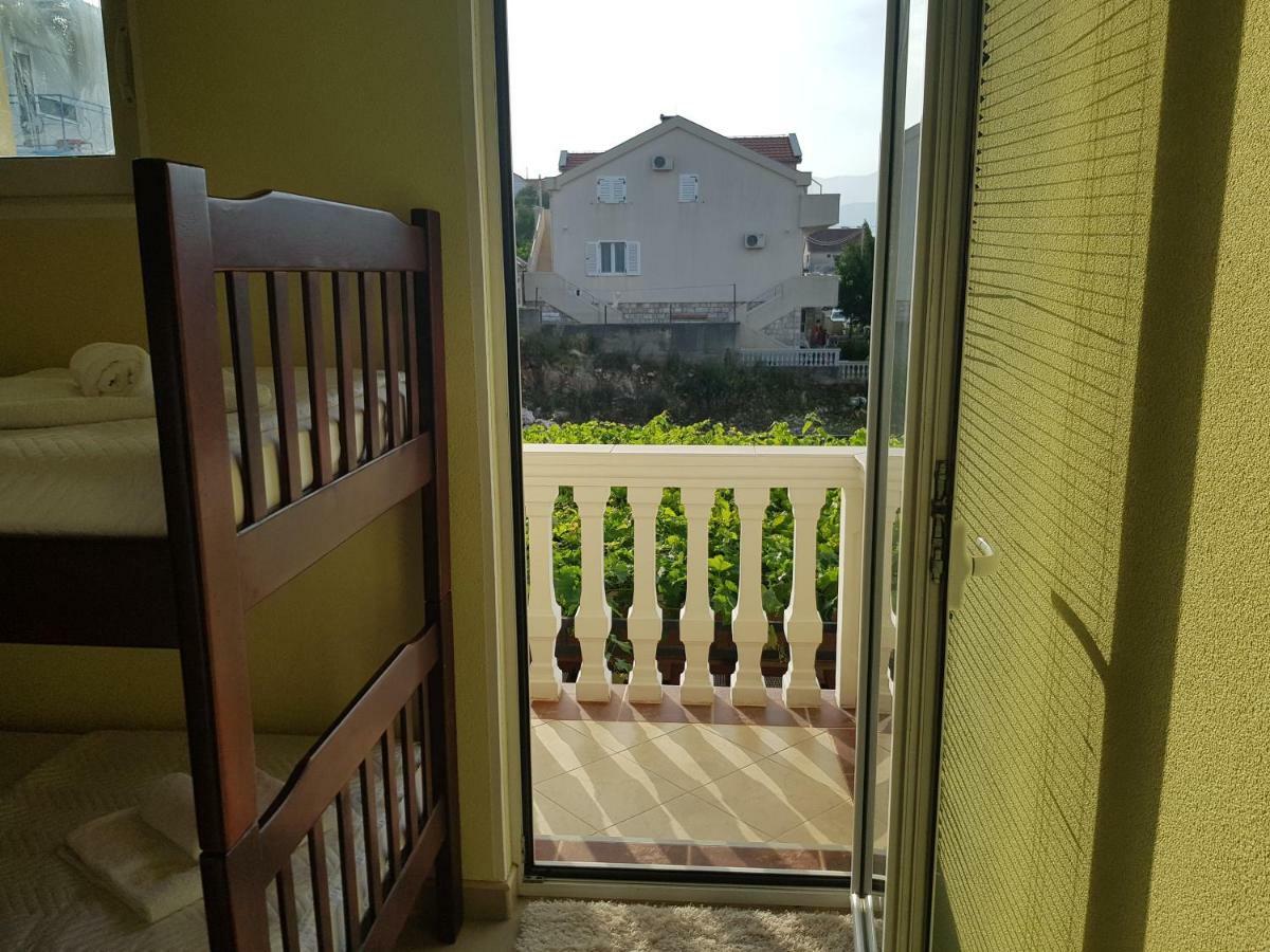 טיווט Apartments Sandra מראה חיצוני תמונה