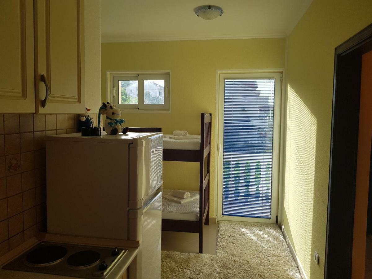 טיווט Apartments Sandra מראה חיצוני תמונה