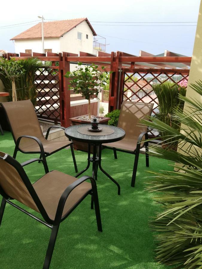 טיווט Apartments Sandra מראה חיצוני תמונה
